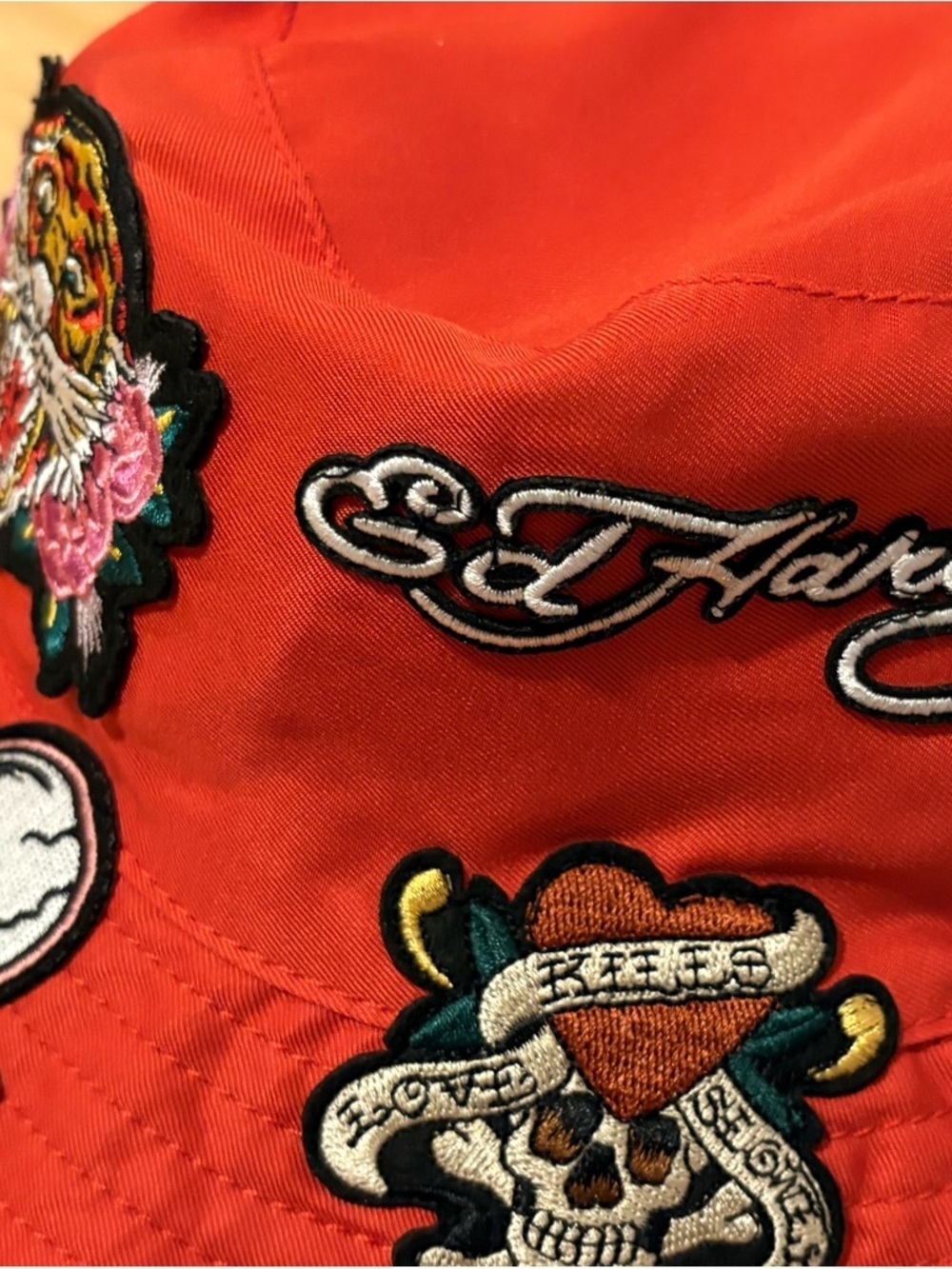 Ed Hardy Red Bucket Hat with Embroidered Skull & Tiger Patches Unisex - Picture 3 of 5